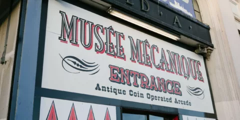 Musée Mécanique sign