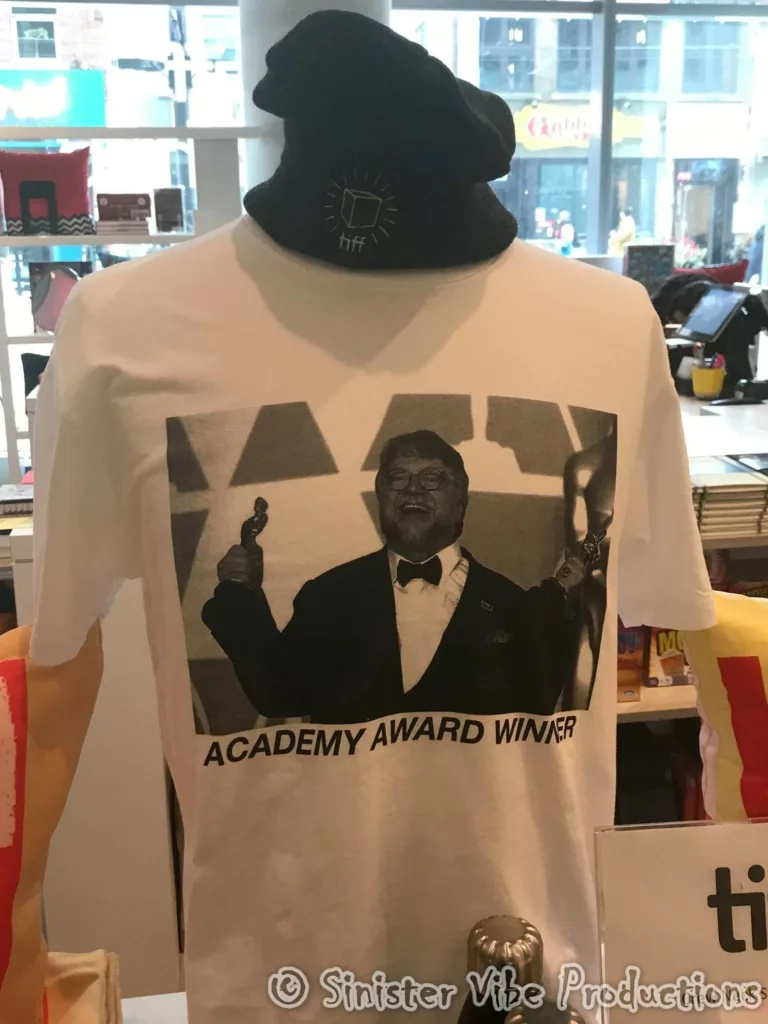 t-shirt showing Gualrmo Del Toro winning an academy award