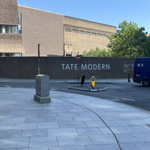 Photo of Tate Modern building