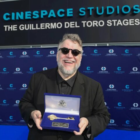 Photo of Guillermo del Toro with the Key to the City of Toronto