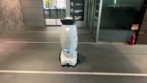Hotel Robot Sentry   Japan